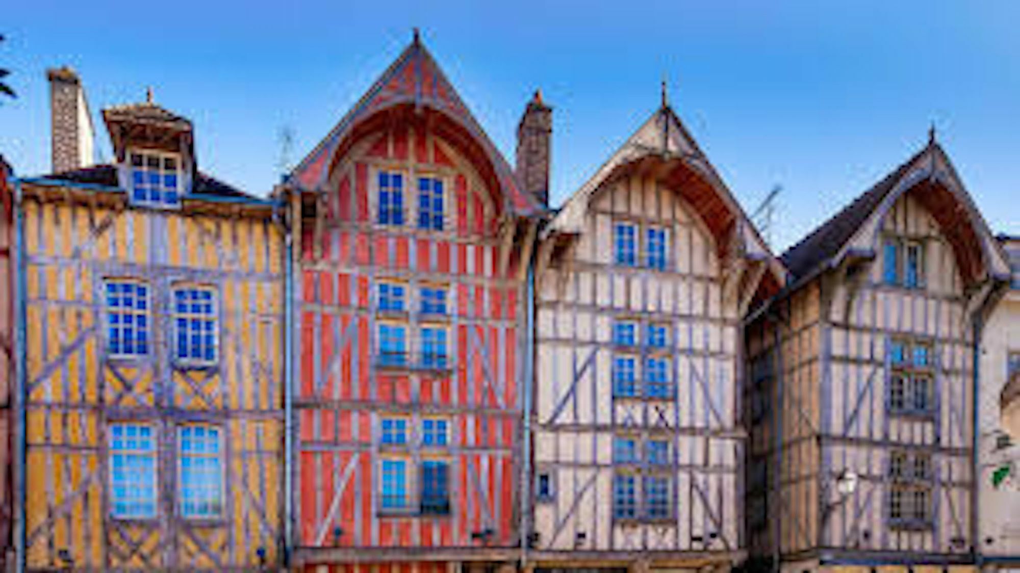 Logis Hotel Du Cirque Troyes Centre Historique Eksteriør billede